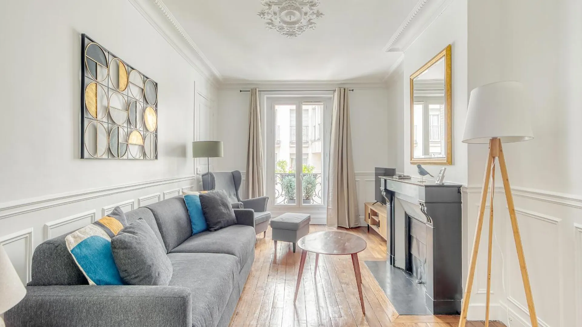 Appartamento Eiffel Tower 10 Minutes 1Br Renovated Parigi